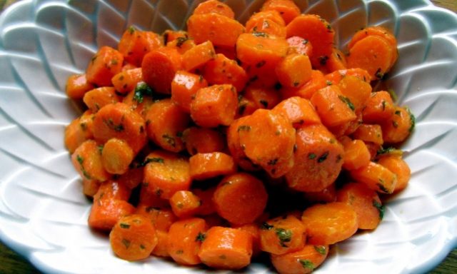 طريقة عمل سلطة جزر بالثوم