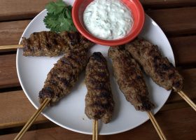 طريقة عمل الكفتة بالبقدونس