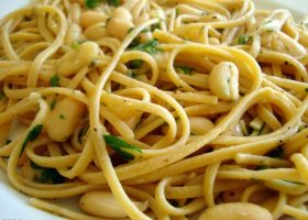 طريقة عمل مكرونة بالفاصوليا البيضاء