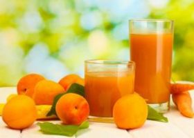 طريقة عمل عصير المشمش الفريش