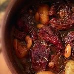 طريقة عمل طاجن لحم بالخضار و عصير التفاح