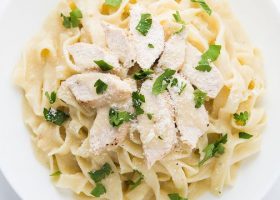 طريقة عمل المكرونة الإيطالية بالدجاج