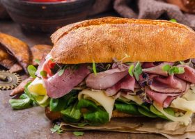 طريقة عمل سندويش روستو اللحم