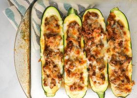 طريقة عمل قوارب الكوسا بالدجاج