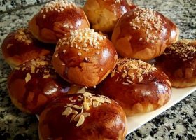 طريقة عمل بريوش باللوز