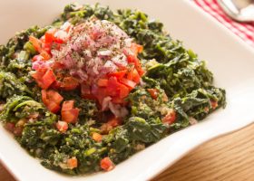 طريقة عمل تبولة السبانخ