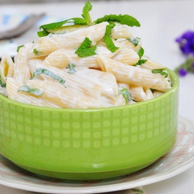 طريقة عمل معكرونة باللبن والنعناع