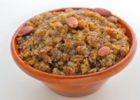 طريقة عمل فتة التمر اليمنية