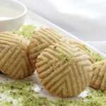 طريقة عمل معمول الفستق بالسميد