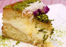 طريقة عمل هريسة بالقشطة