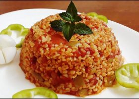 طريقة عمل برغل بالبندورة