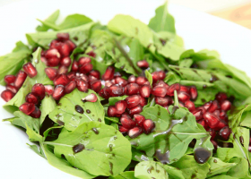 طريقة عمل سلطة الجرجير بالرمان