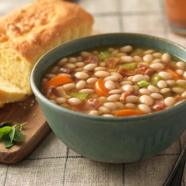 طريقة عمل شوربة اللوبيا