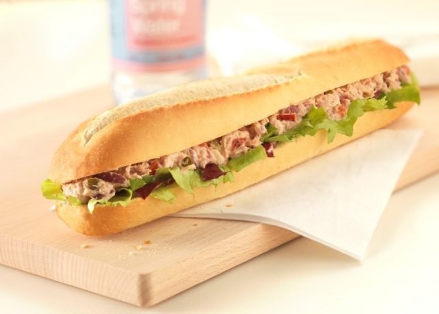 طريقة عمل ساندوتشات التونة بالمايونيز