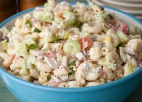 طريقة عمل سلطة المكرونة والذرة الحلوة