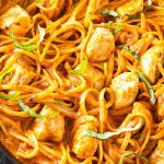 طريقة عمل معكرونة بالدجاج والكاري