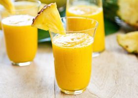 طريقة عمل سموثي الاناناس