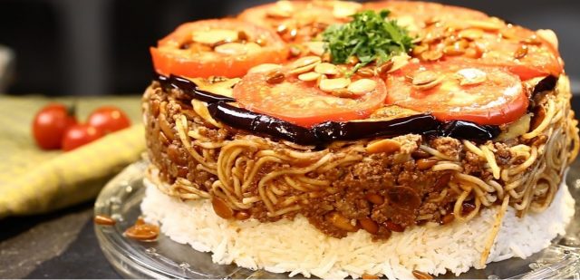 طريقة عمل مقلوبة المكرونة بالباذنجان