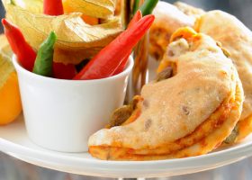 طريقة عمل الخبز بالفلفل الحار