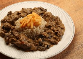 طريقة عمل بيف ستروغونوف