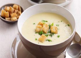 طريقة عمل حساء البطاطس