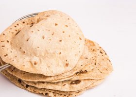 طريقة عمل خبز شباتي العماني