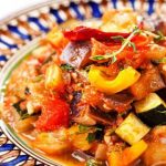 طريقة عمل صينية الخضار بالفرن