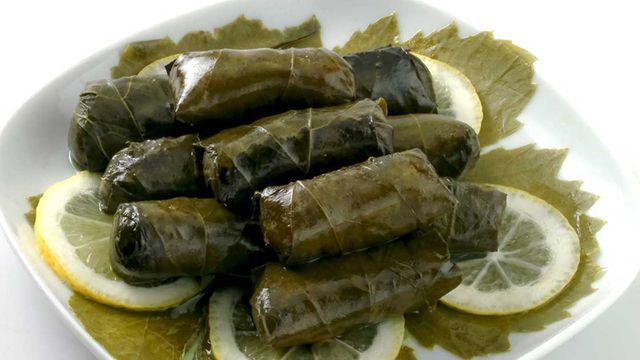 طريقة عمل ورق عنب سبايسي وحامض