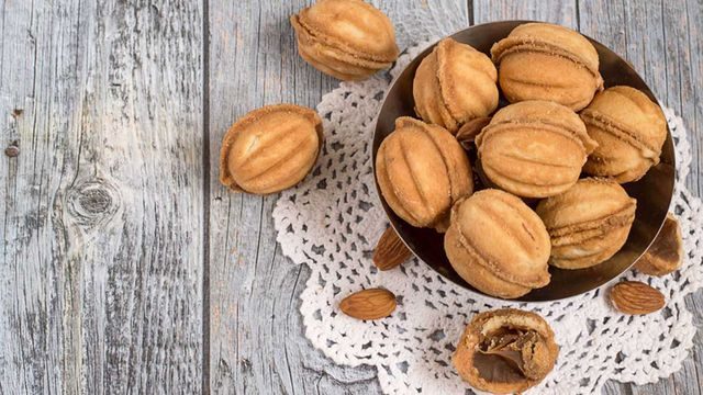 طريقة عمل حلى عين الجمل