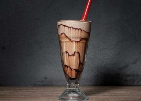 طريقة عمل ايس شوكلت بالنسكويك