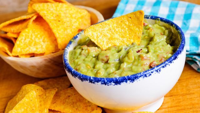 طريقة عمل صوص الافوكادو للشيبس