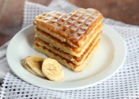 طريقة عمل الوافل بالقرفة والموز للرجيم