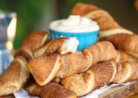 طريقة عمل اصابع القرفة والسكر