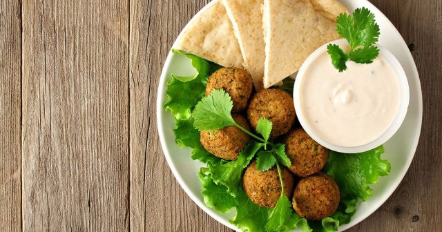 طريقة عمل الفلافل البيتي