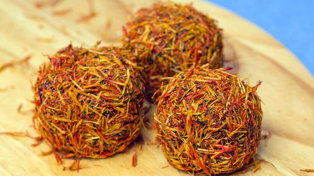 طريقة عمل حلى القهوة بالزعفران