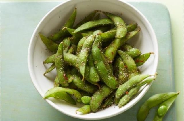 طريقة عمل الايدامامي على البخار