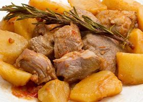 طريقة عمل لحم بالفرن