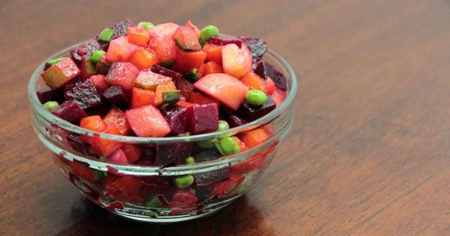 طريقة عمل سلطة البنجر المسلوق بالكابر