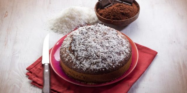 طريقة عمل كيك جوز الهند بالشكولاتةطريقة عمل كيك جوز الهند بالشكولاتة