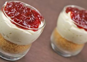 طريقة عمل حلى كاسات التشيز كيك
