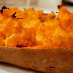 طريقة عمل بطاطا حلوة مشوية بالفرن