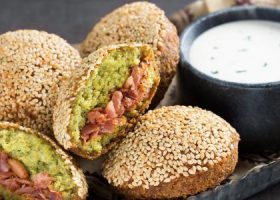 طريقة عمل الفلافل المحشية