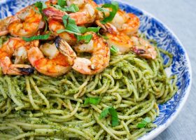 طريقة عمل باستا بالربيان بالصلصة الخضراء