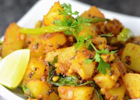 طريقة عمل بطاطس هندية