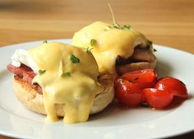 طريقة عمل بيض بندكت