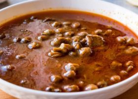 طريقة عمل شوربة البامية باللحمة