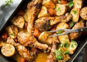طريقة عمل صينية دجاج بالثوم والليمون