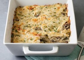 طريقة عمل صينية كريب بالدجاج والبشاميل