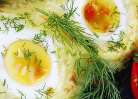 طريقة عمل البطاطس المهروسة بالبيض