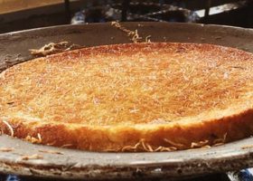 طريقة عمل كنافة على الفحم